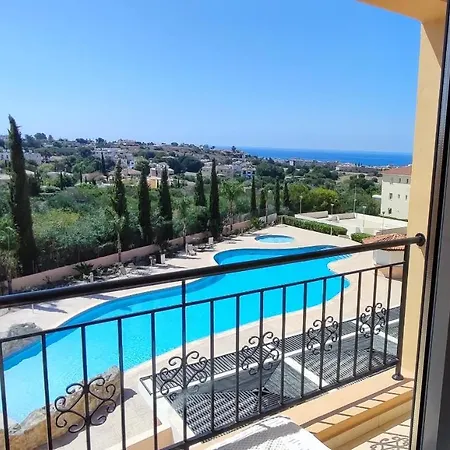 Thalassa View Kyklamino Apartment *